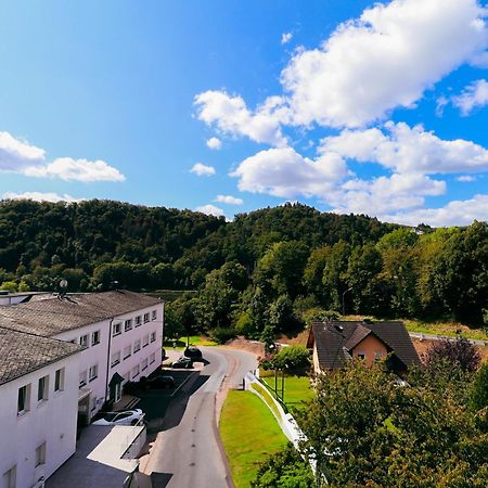 Moderne Fewo Sky Netflix Terrasse Burgblick Boxspringbett Waschtrockner 불라이 외부 사진