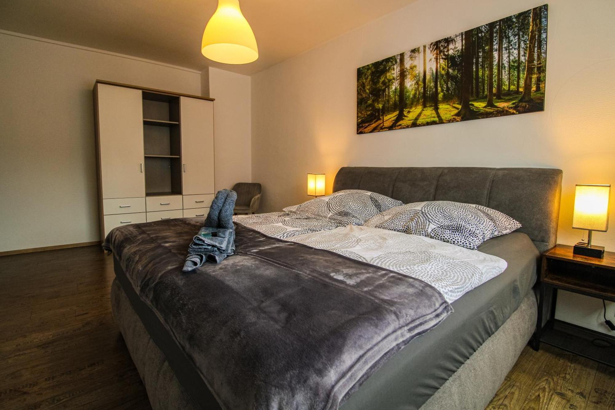 Moderne Fewo Sky Netflix Terrasse Burgblick Boxspringbett Waschtrockner 불라이 외부 사진
