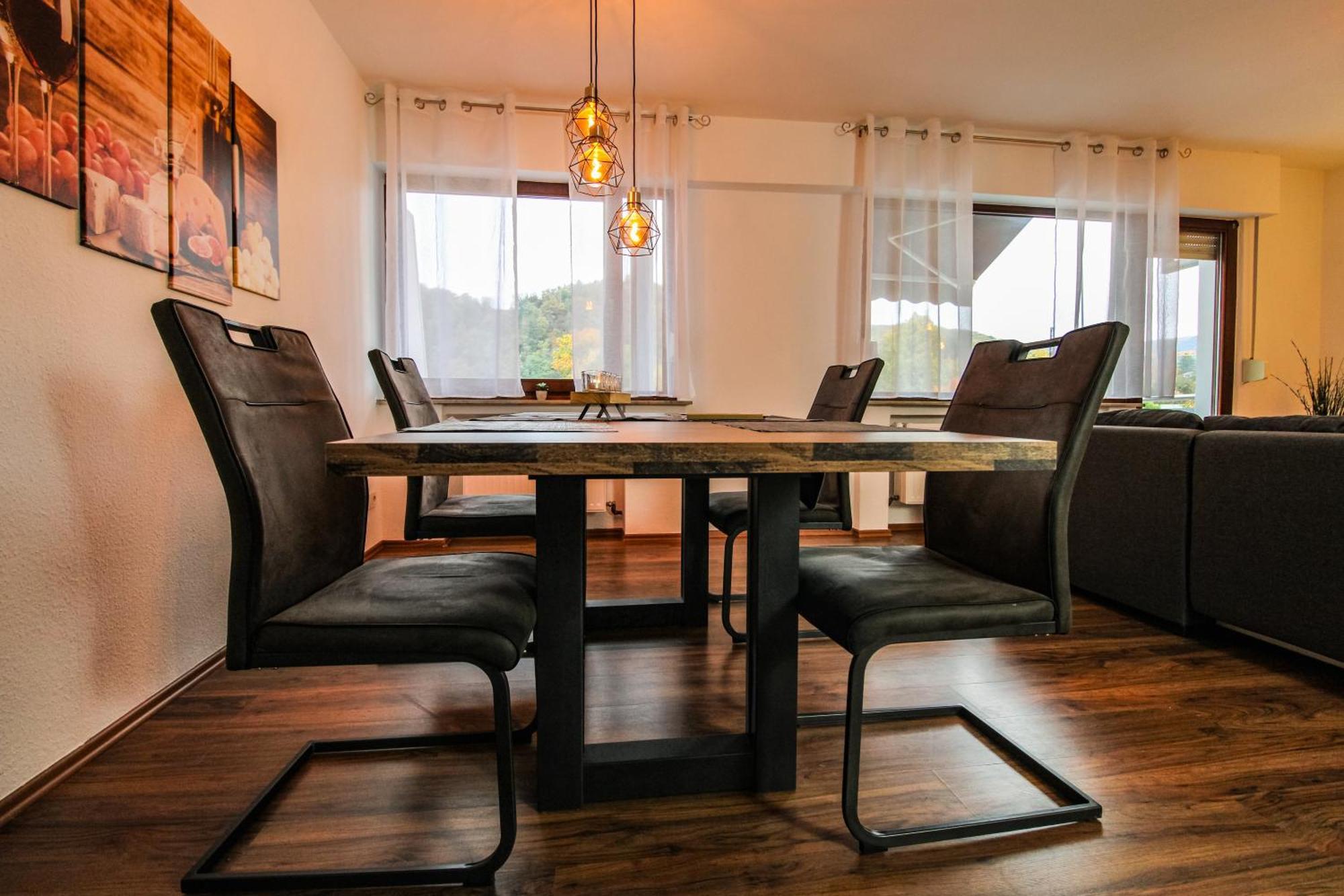Moderne Fewo Sky Netflix Terrasse Burgblick Boxspringbett Waschtrockner 불라이 외부 사진